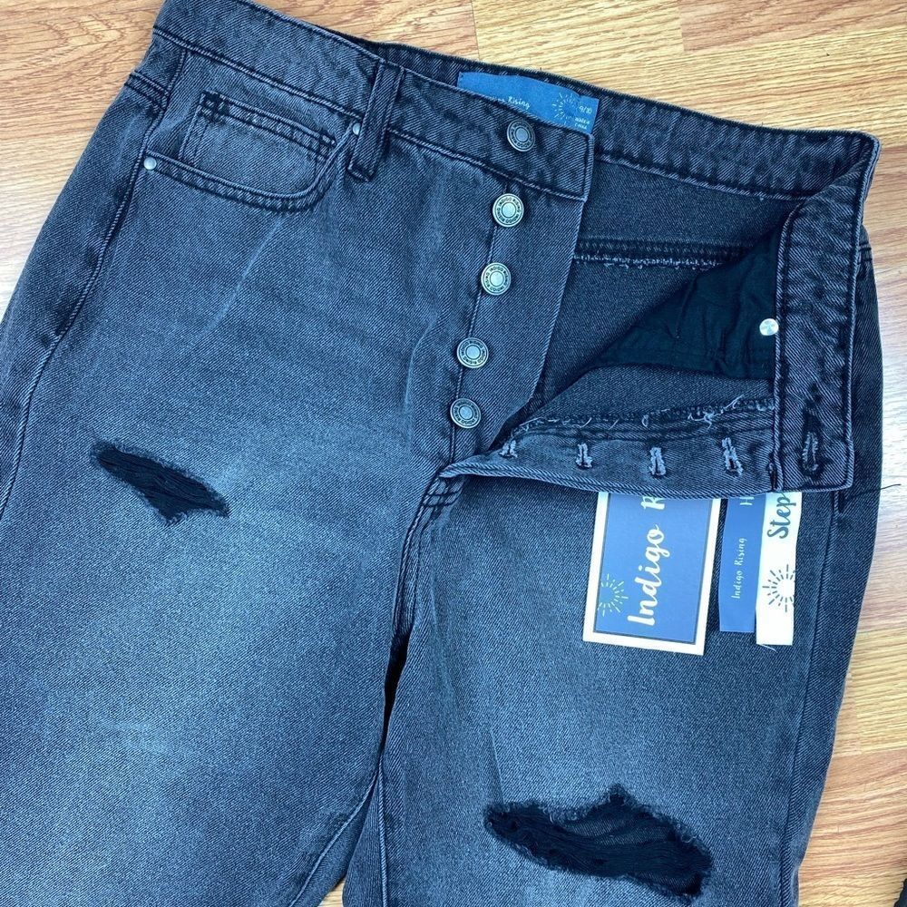 High Rise Mom Jeans - Picture 3 of 8